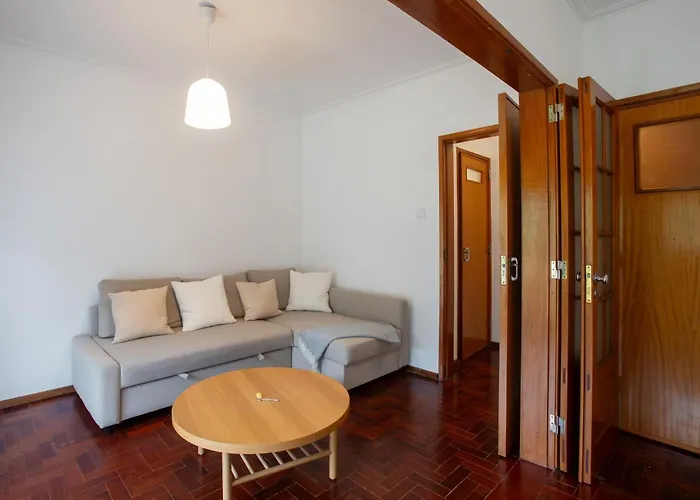 公寓 1bdr With Balcony Near The