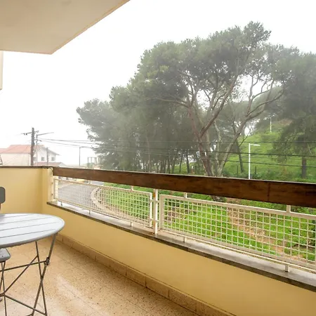 1bdr With Balcony Near The Apartment *