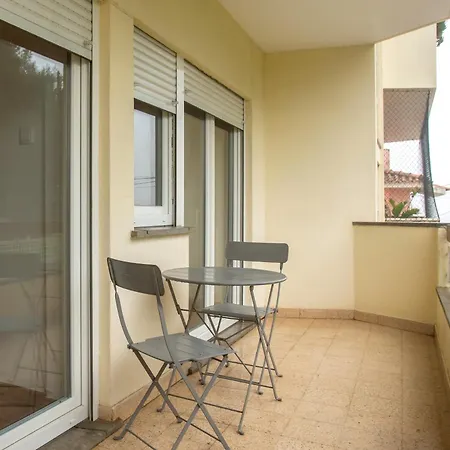 1bdr With Balcony Near The Apartment *